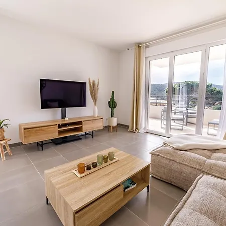 Le Hameau Des Pins - Spacious - Parking